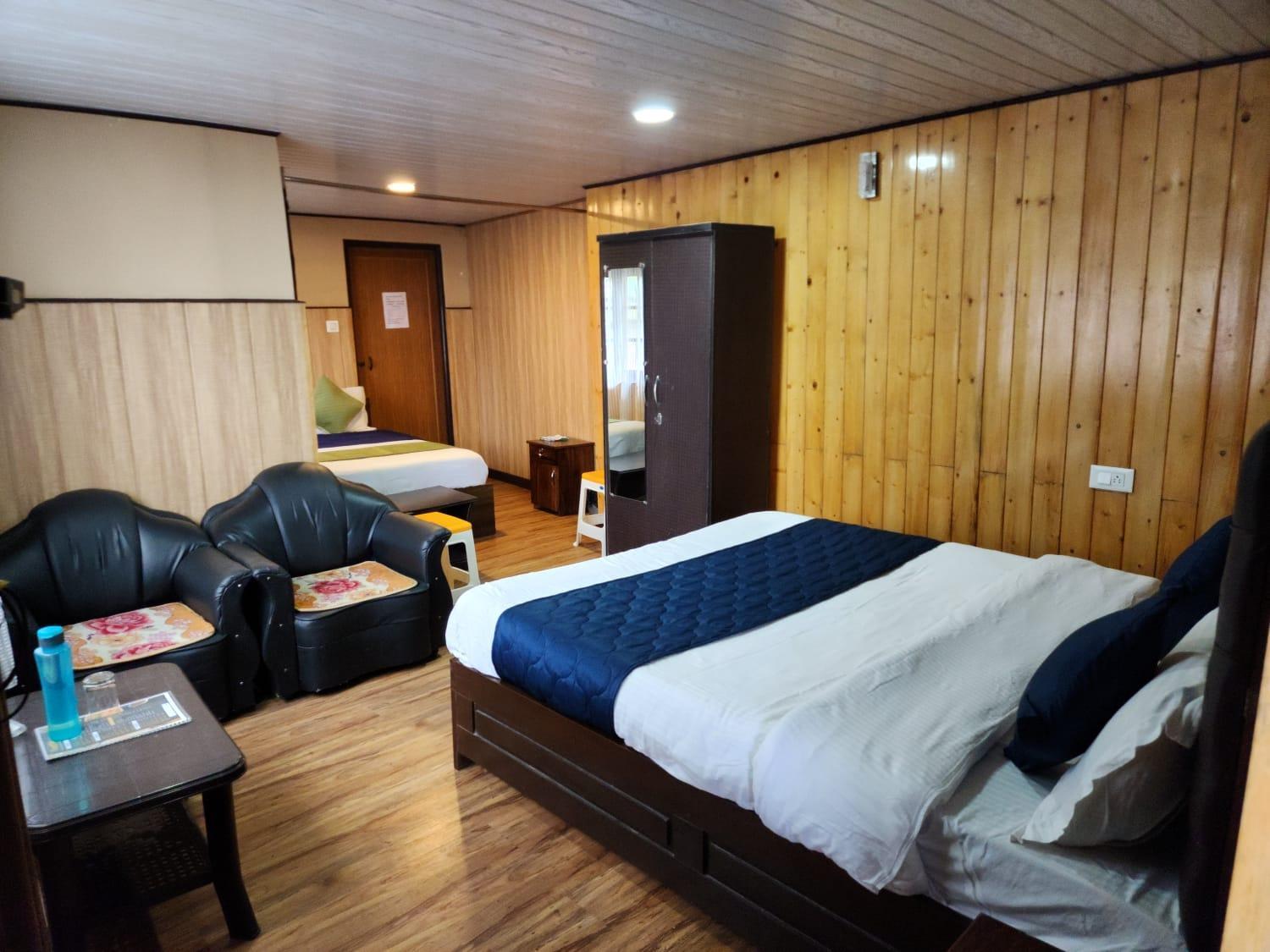 Veronica Alpina Mountain View Home Дарджилинг Екстериор снимка