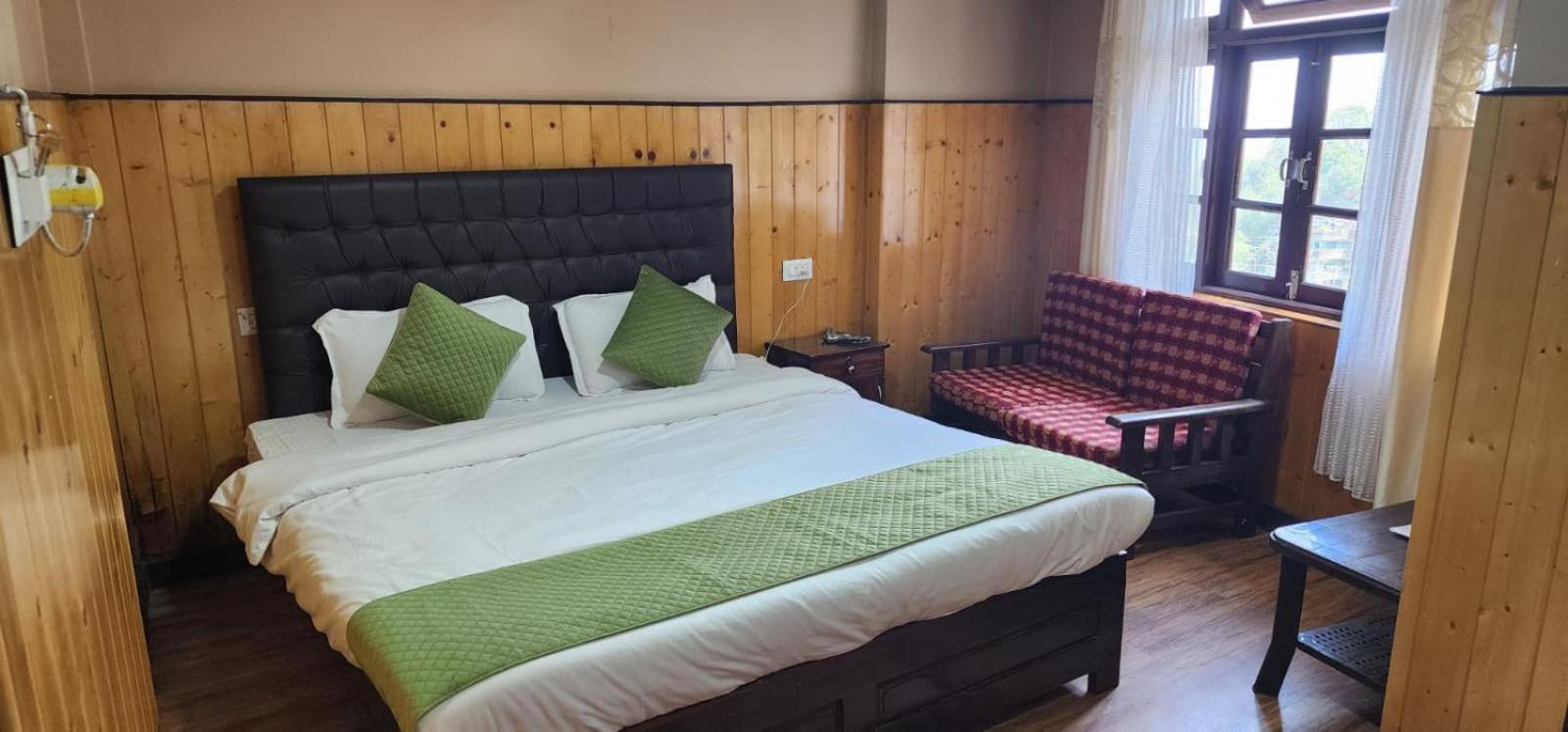 Veronica Alpina Mountain View Home Дарджилинг Екстериор снимка
